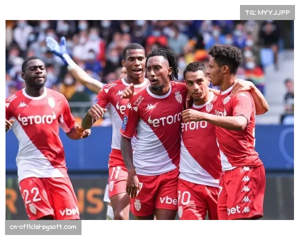 兰斯2-1绝杀布雷斯特,弗利普斯第91分钟头球制胜